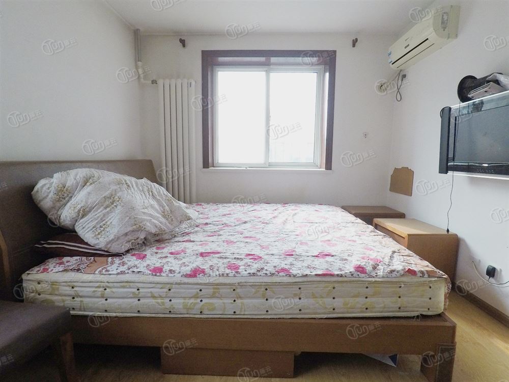 宁乐里 1室1厅1卫 主卧朝南 客厅朝南 交通便利