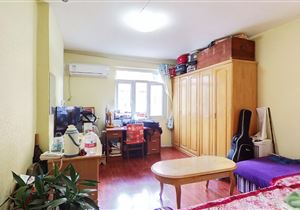 该房源无抵押，价格合适，业主置换新居，诚意出售。