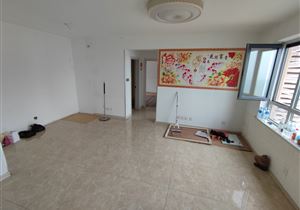 荣翔园 满五年 税费低 房型方正 看房方便