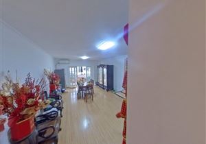 私产满五年，有二套，周边配套齐全。