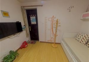 该房源私产过五年 精 装带厅一室 好楼层