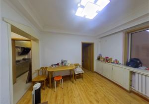 成熟居民小区，孩子多，老人多，有全民健身器材