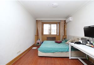 大两室南北通透 地段好 紧邻佟楼