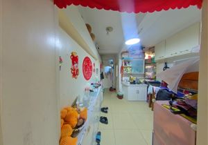 西康路小学附近，采光好，视野佳空间大