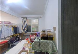 周围环境好，交通便利，衣食住行样样齐全。