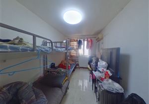 和平三片 西康路小学 私产 中间楼层 诚意卖