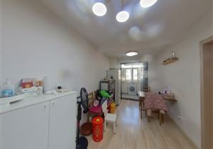 泰华里,3室1厅1卫,拎包入住,小区中间位置