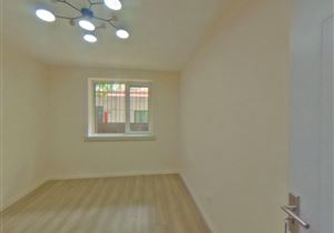 东亚里,2室1厅1卫,公产,低层